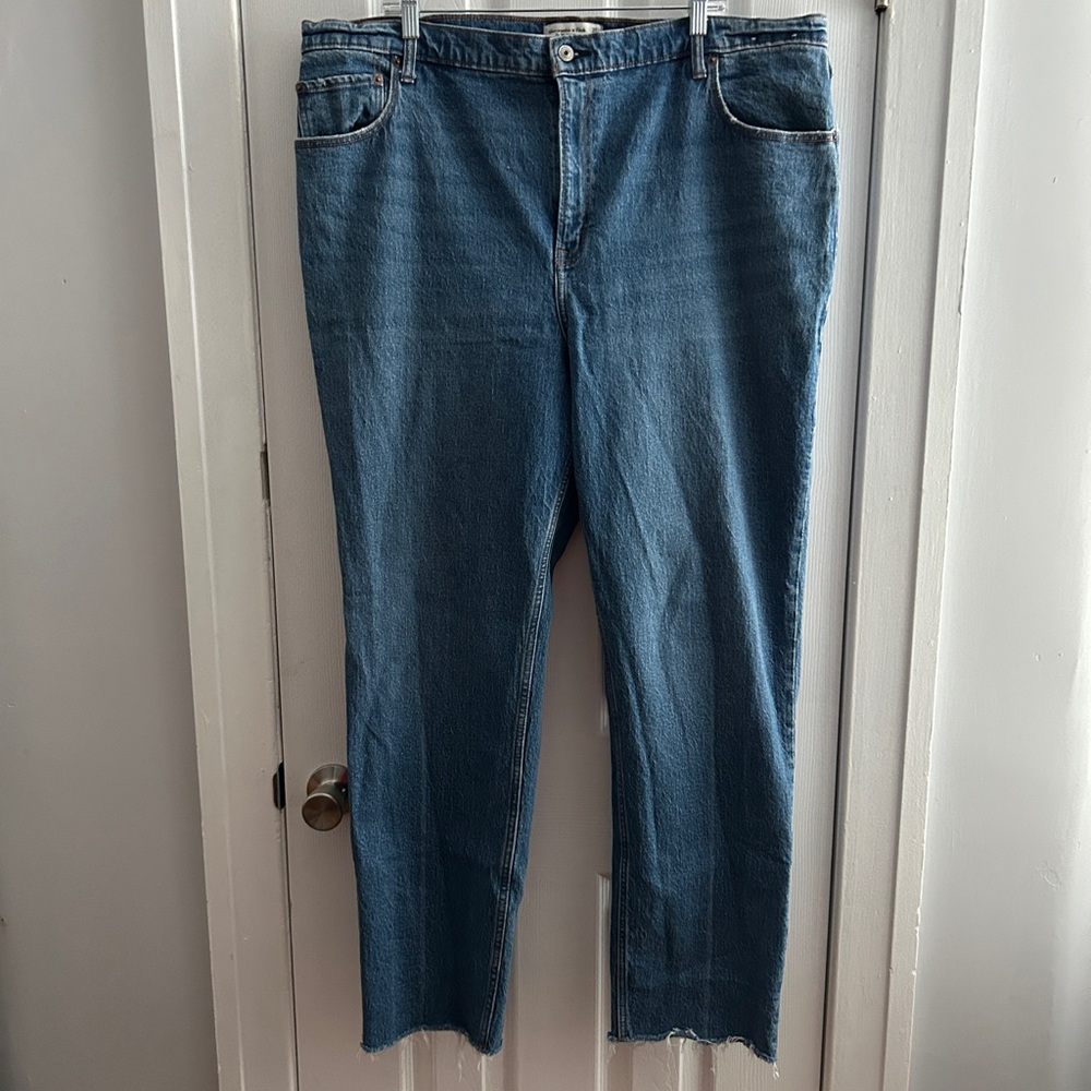 Abercrombie & Fitch ‘The 90s Straight Ultra High Rise’ Blue Denim Jeans